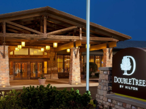 DoubleTree by Hilton Libertyville - Mundelein