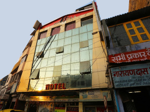 OYO 79309 Flagship Hotel Shreema