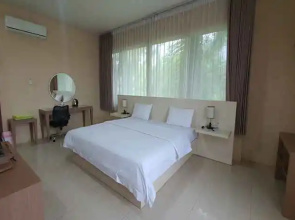 Capital O 90192 Hotel Pcp Trawas