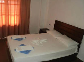 Apart-Hotel Llazari