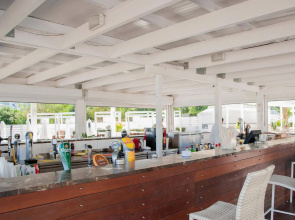 Vrissiana Boutique Beach Hotel