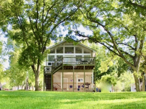 Pet Friendly Retreat on Lake Lbj!
