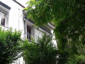 Marion-Athenian Style Apartment