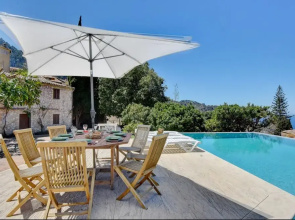 House 3 Bedrooms With Pool And Wifi 107746