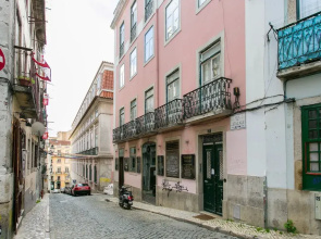 JOIVY Splendid 2BR flat in Bairro Alto, nearby Luís de Camões Sq.