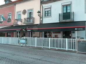 Naval Guest House & Bistrô