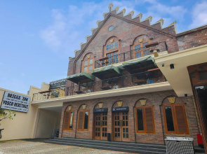 Briggs Inn Batu