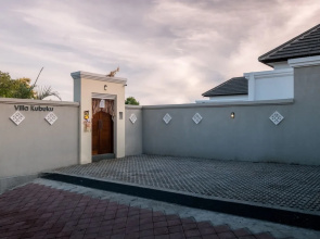 Villa Kubuku