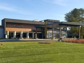 Courtyard Charlotte SouthPark