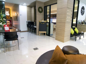 NIDA Rooms Pathumwan 29 Center Complex