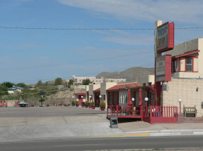 Desert View Inn