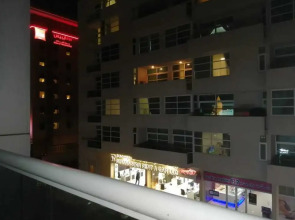 AlBarsha 1 Hostel By PHM