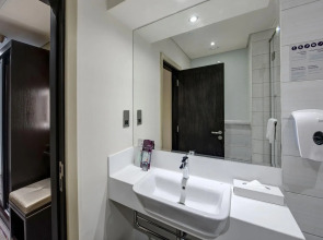 Premier Inn Dubai Ibn Battuta Mall