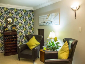 The Hamptons Guest House