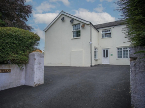 Pendeilo Villa - 5 Bedroom Holiday Home - Amroth