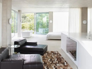 H-house Architectural Residence