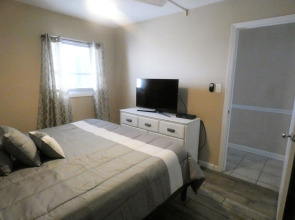 0807 Waters Edge Resort 1 Bedroom Condo by Redawning