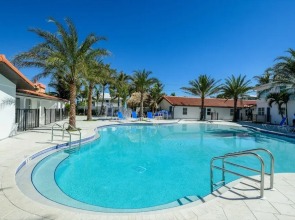 Siesta Key Beach Resort and Suites