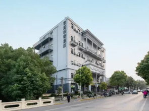 SUSHIHOTEL(QibaolianmingRoadstore）