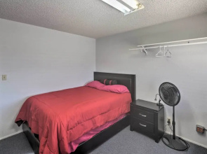 Kingman Apartment < 2 Miles to Route 66 Sign!