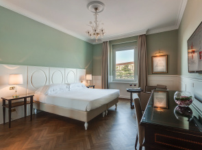 Plaza Hotel Lucchesi