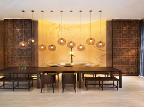 HUALUXE Shanghai Twelve at Hengshan by IHG