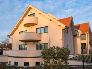 Kistücsök Food & Room