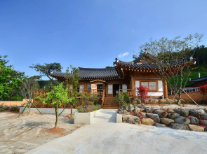 Yeosu Hanulchaeok Pension