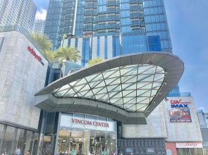 Vinhomes Golden River Luxury Apartment