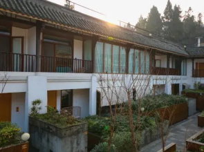 Hillside Spring Resort