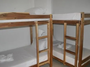 Pawikan Hostel El Nido