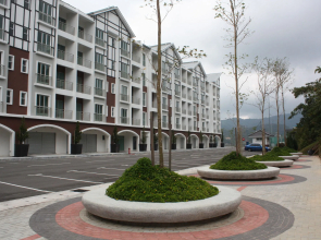 Cameron Golden Hills Resort