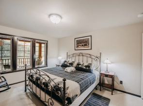 89GS - Hot Tub - Pets Ok - WiFi - Sleeps 4
