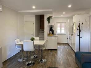 Petite maison au calme avec jardin clim et parking