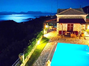 Executive Villa Scorpidi With Private Pool