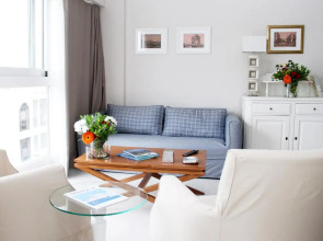 Waterfront Luxury Sea View Apartment