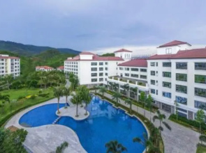 Hainan Yinwan MGM Garden Hotel