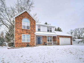 Lake Geneva Home With Grill < 2 Miles to Beach!