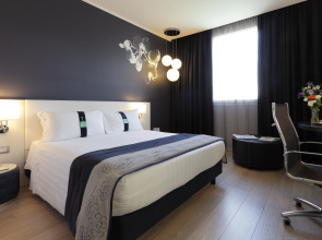 Holiday Inn Milan Nord Zara by IHG
