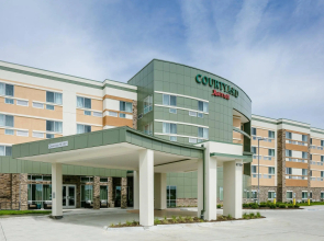 Courtyard by Marriott Omaha Bellevue Beardmore Event Center