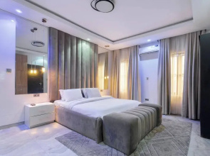 Royal Court Apartment