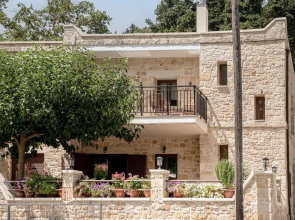 Elia Rustic Apartments Theriso