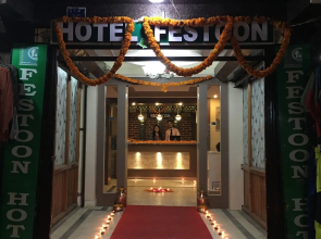 Festoon Hotel