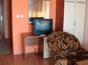 Guest House Momchilovi