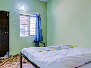 Usha By OYO Rooms