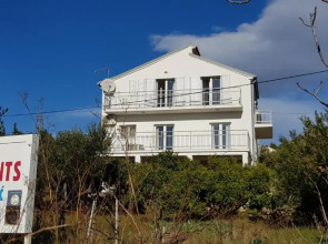 Apartments Zafranović