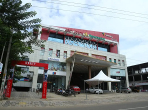 Vavas Inn & Suites