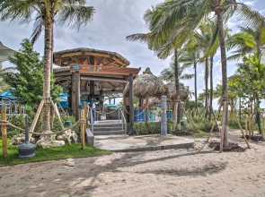 Upscale Home w/ Hot Tub: Walking Distance to Beach