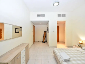 BRID - Spacious 1 Bed with garden view