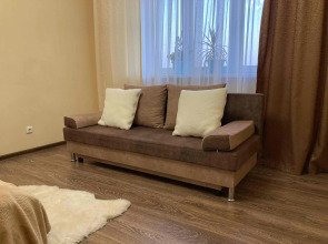 Апартаменты на улице Муравленко 13